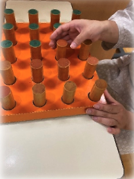 大ペグを使用した上肢機能訓練